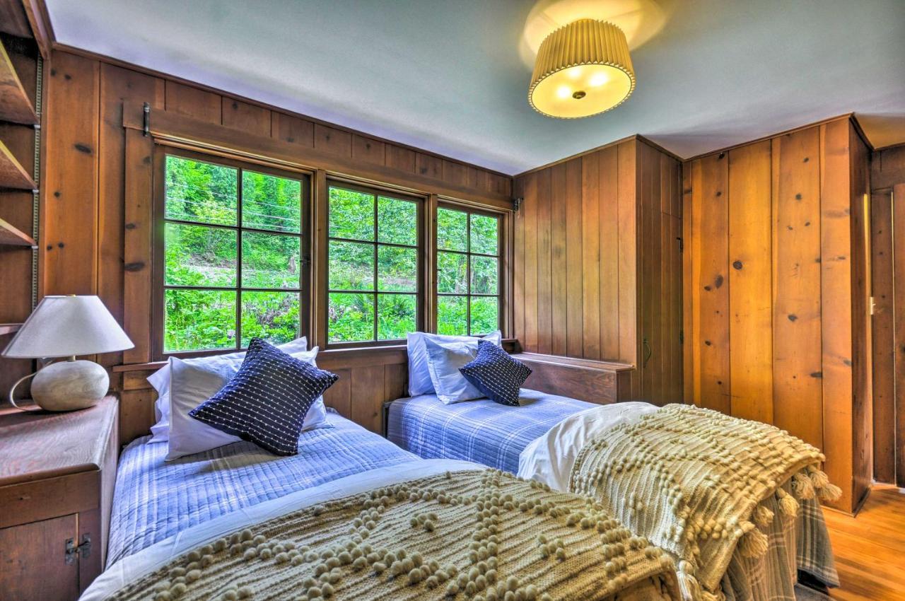 Peaceful And Elegant Cottage With Riverside View オレゴンシティ エクステリア 写真